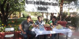 Polis öğrencileri bilgilendiriyor