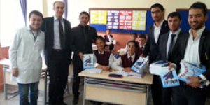 Ülkü Ocakları’ndan Kırtasiye Yardımı