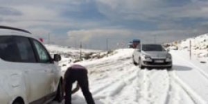 Dolu karayolunu ulaşıma kapattı