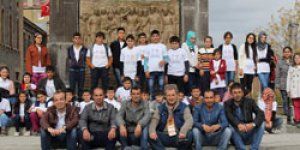 Narmanlı öğrenciler Kars’ı gezdi
