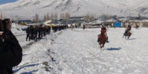 Cirit müsabakasında heyecanlı dakikalar