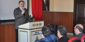 Hasan Çınar Konferans Verdi