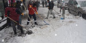 Kars Belediyesi’nden kar seferberliği