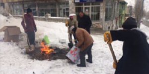 -20 derecede işçilerin buz mesaisi