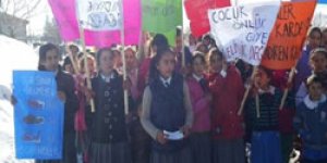 Derinöz Kadın ve Çocuk Hakları İçin Eylemde