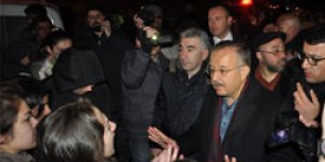 Kız Yurdu Öğrencileri eylem yaptı