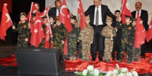 Ağlatan tören...