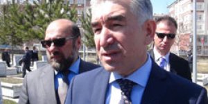 Kars Şehitliği Ziyaret Edildi