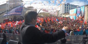 Davutoğlu Kars’ta Halka Seslendi