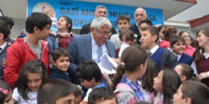 Bu da imza izdihamı