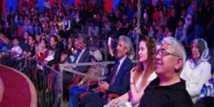 Avrasya Sirki izleyenleri büyüledi
