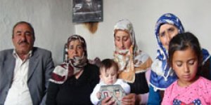 Aşkına özgürlük bekliyor