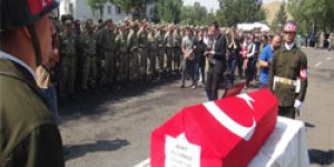 Şehit Cenazesinde gözyaşı sel oldu