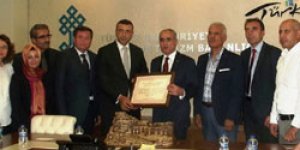 Yıldırım,Bakan Topçu’yu ziyaret etti