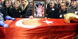 Şampiyon Son Yolculuğuna Uğurlandı