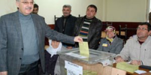 Vali Özdemir oyunu kullandı
