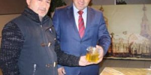 Üzeyir’den Örnek Davranış