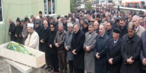 Alibeyoğlu’nun Annesi Toprağa Verildi