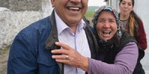 Tüm Kadınlarımızı Selamlıyorum