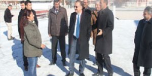 Vali Özdemir, Okul İncelemelerinde Bulundu…