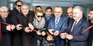 Gülben Ergen Okul Açılışına Katıldı
