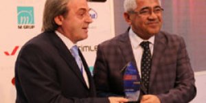 Yılın Başkanı Ödülünü Aldı