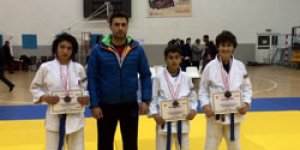 Kars’a 5 madalya geldi