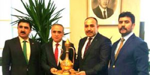 Kılıç ve Yıldız Topçu’yu ziyaret etti