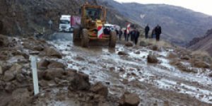 Iğdır-Kağızman-Karakurt Yolunda Heyalan