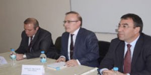 “Yerel Yönetimler Paneli” düzenlendi