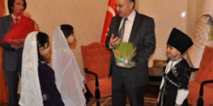 Miniklerden Vali Özdemir’e Nevruz ziyareti