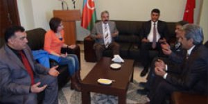 Azerbaycan bir gözdür, Karabağ da bebeği…