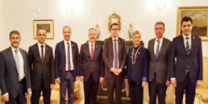 Arslan Onuruna Resepsiyon