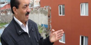 Yağmur Kars’ta duvarları yıktı