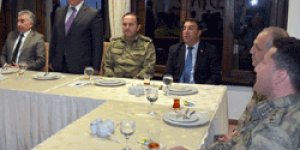 Köy korucularına iftar yemeği