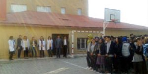 Gazi Kars Anadolu Lisesi’nde Anlamlı Tören