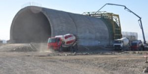 BTK Demiryolu hatında çalışmalar tam hız