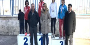 Yeni okullarında ilk kupaları
