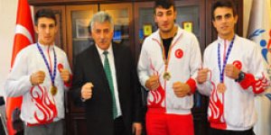 Dünya Şampiyonlarından Polat’a Ziyaret