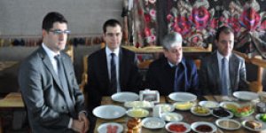 Vali Doğan basın mensupları ile buluştu