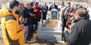 Daşdelen mezarı başında anıldı