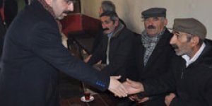 AK Parti referandum çalışmalarını sürdürüyor