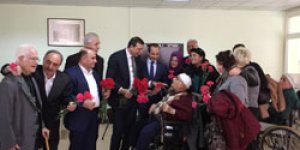 Erdoğan Yıldırımdan Huzur Evi Ziyareti