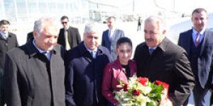 Ahmet Arslan Kars’a Geldi