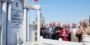 Çobanoğlu mezarı başında anıldı