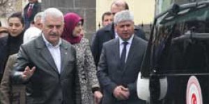 Başbakan’a Karsta sevgi seli