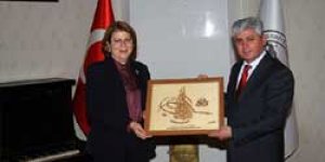 Azerbaycan Eğitim Müşaviri Karsta