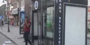 Karsın İlk akıllı Dolmuş Durağı Yapıldı