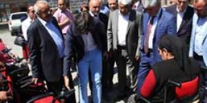 Engellilere akülü sandalye