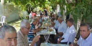 27 arkadaş, 15 yıldır buluşuyor